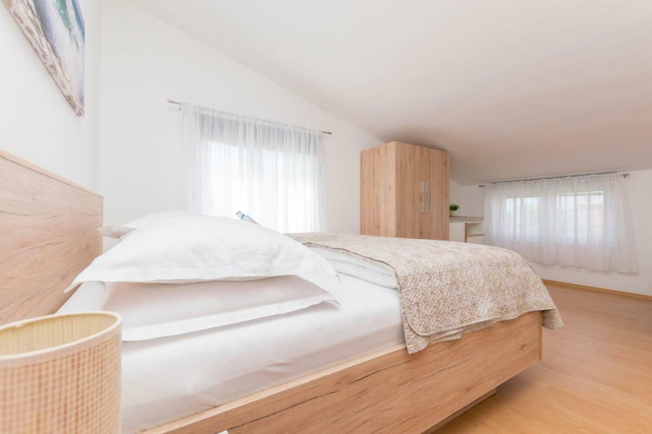 Apartments Blazica Vodice Exterior photo